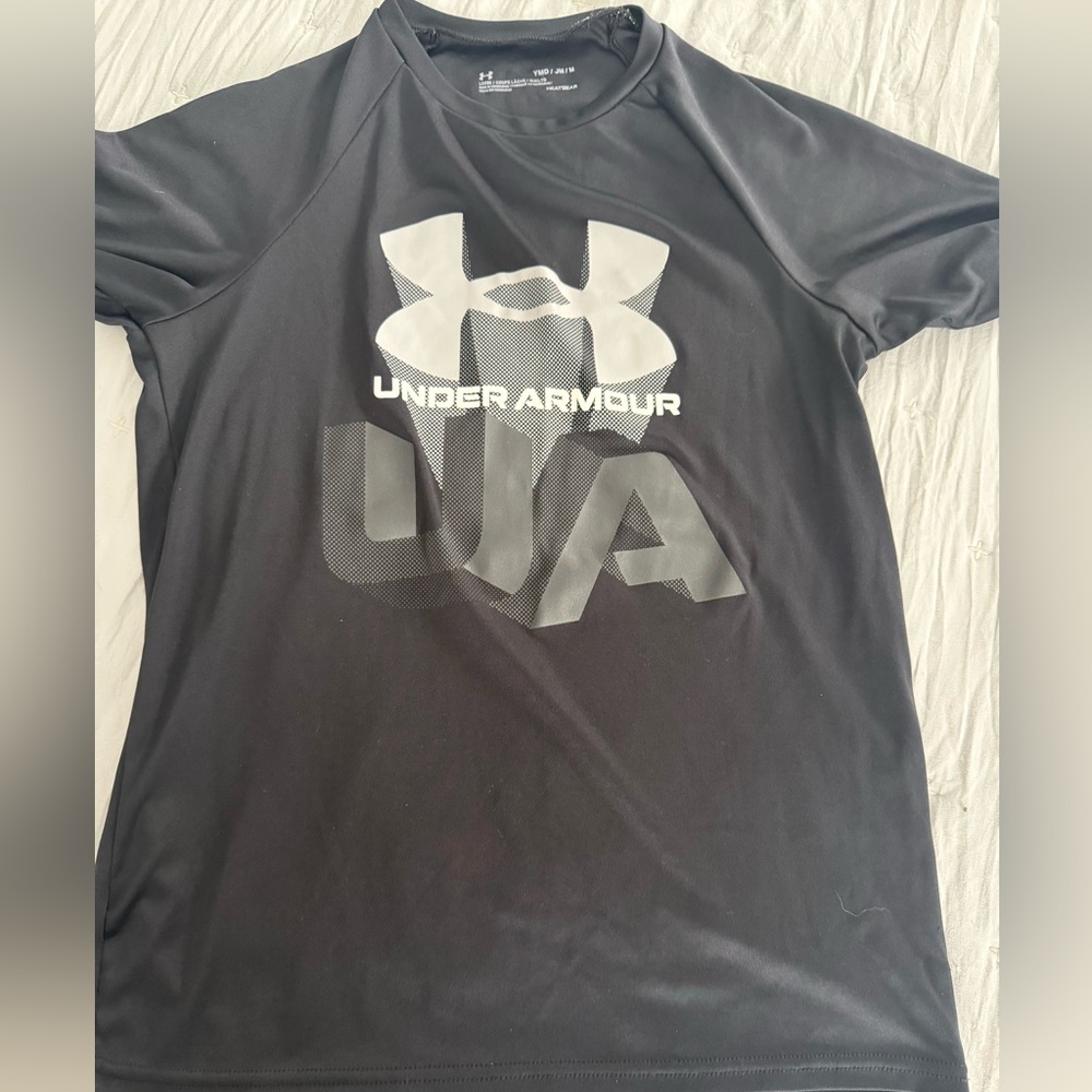Under Armour Black Short Sleeve Tee